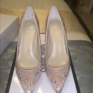 Nine West 7 1/2 pumps
